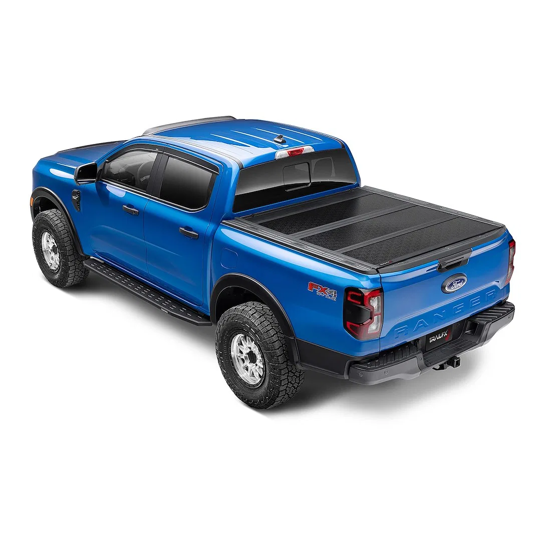 TFX8002 – TRAILFX Tonneau Cover, Hard Folding 3 Folds/ 3 Panels 3 Riding Positions Lockable Gloss Black Aluminum